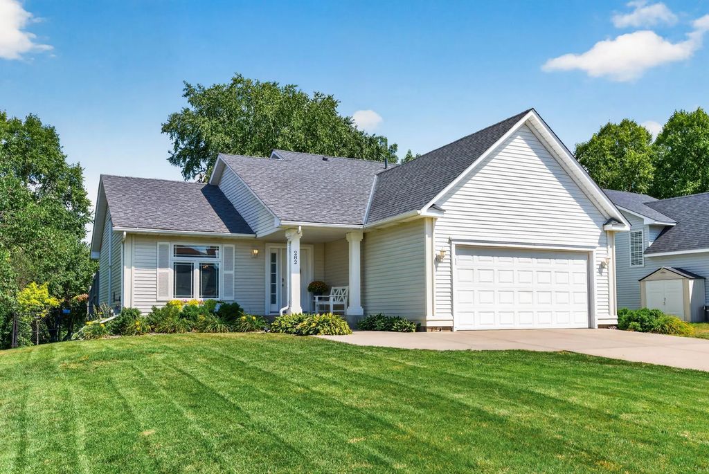 282 Cherry Hill Trail, Medina