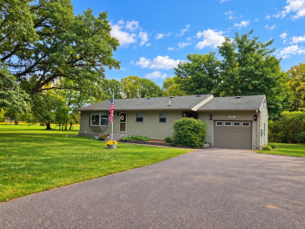 850 S Alger Avenue, Rush City