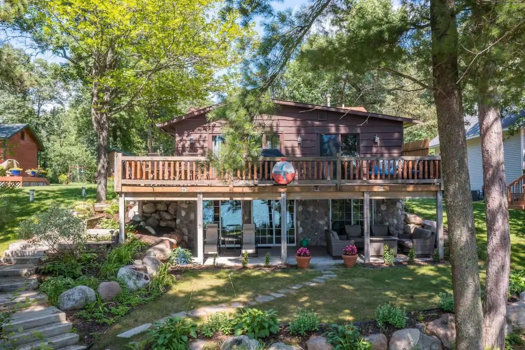 30275 Pequot Boulevard, Pequot Lakes