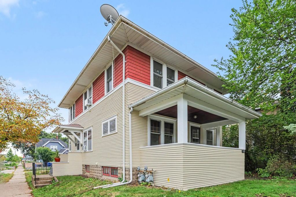 595 Syndicate Street N, Saint Paul