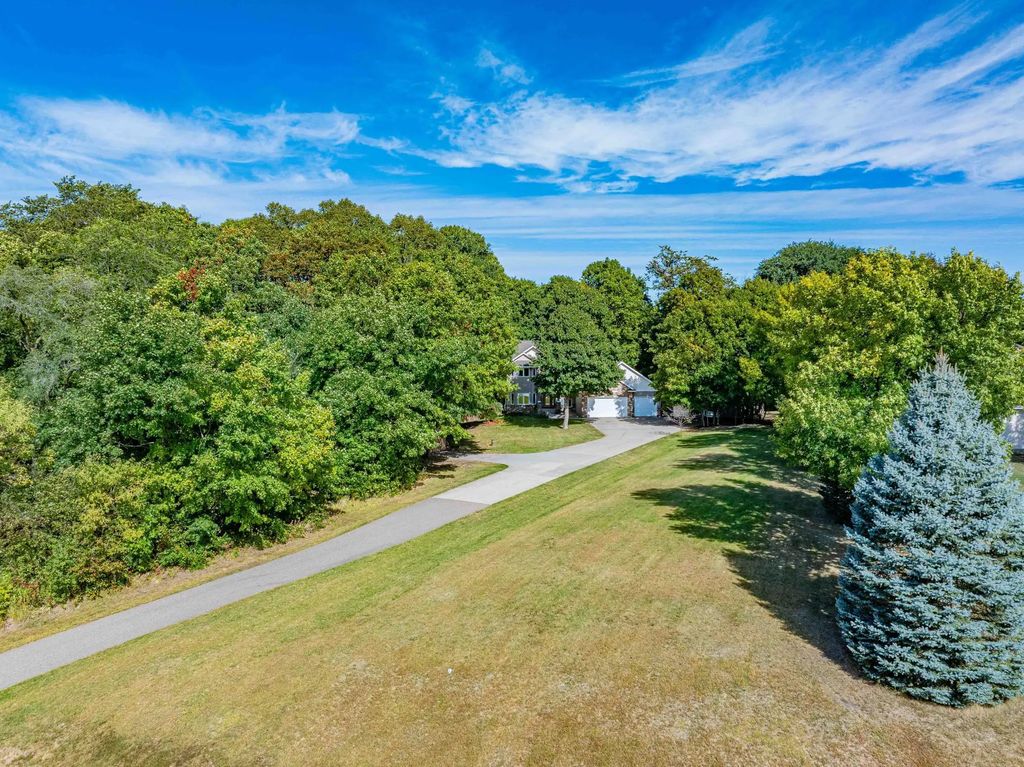 5450 Raven Point Road, Prior Lake