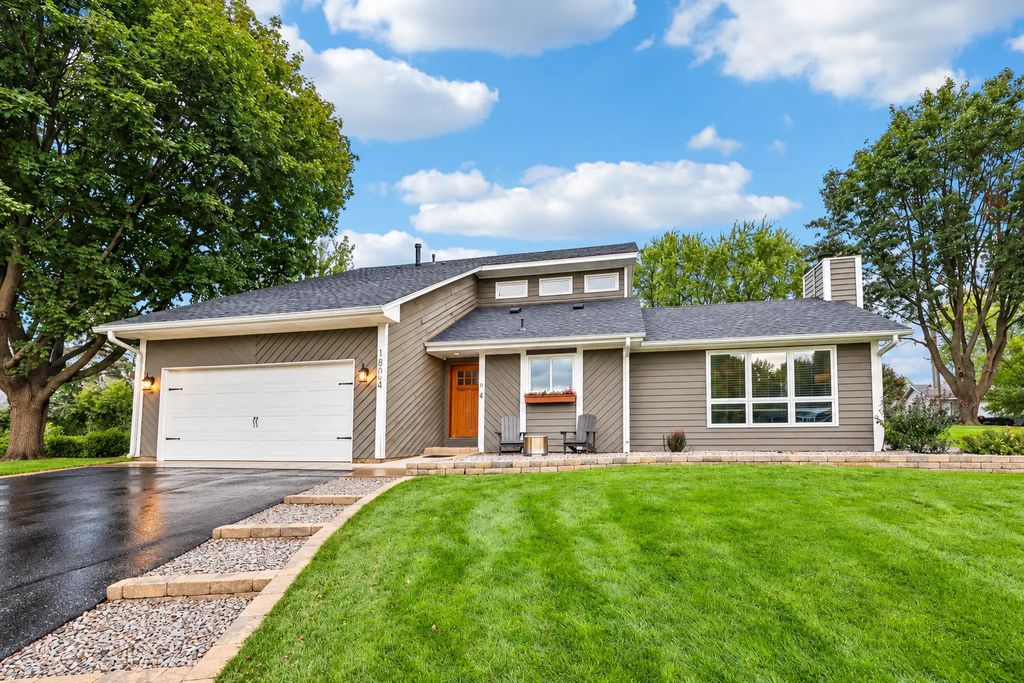 18064 84th Avenue N, Maple Grove