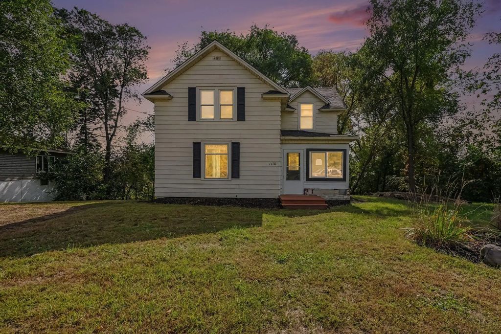 1170 Stoughton Avenue, Chaska