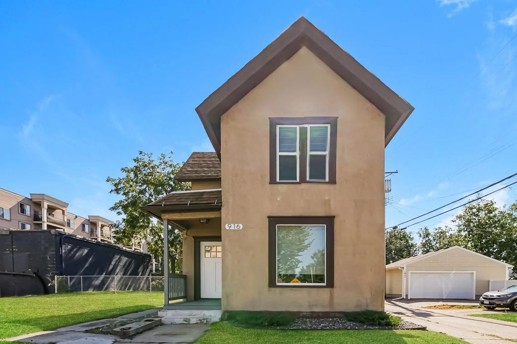 916 20th Avenue Ne, Minneapolis