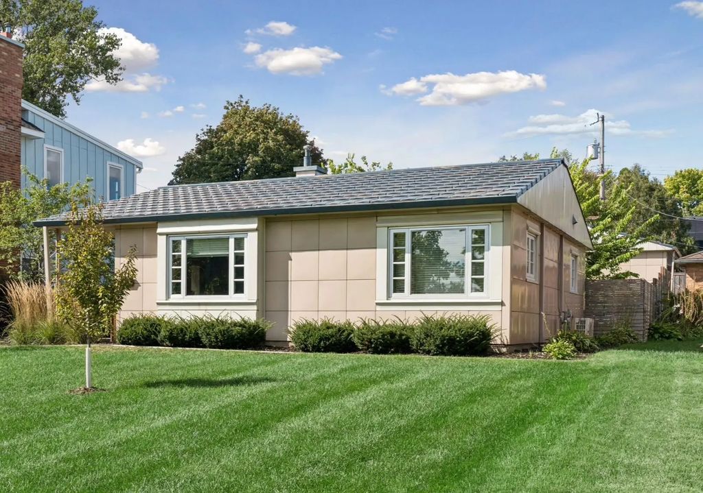 4916 Cedar Avenue S, Minneapolis