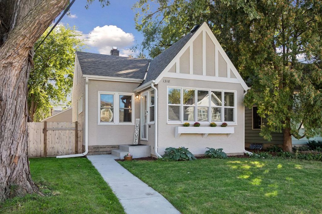 1318 Eleanor Avenue, Saint Paul