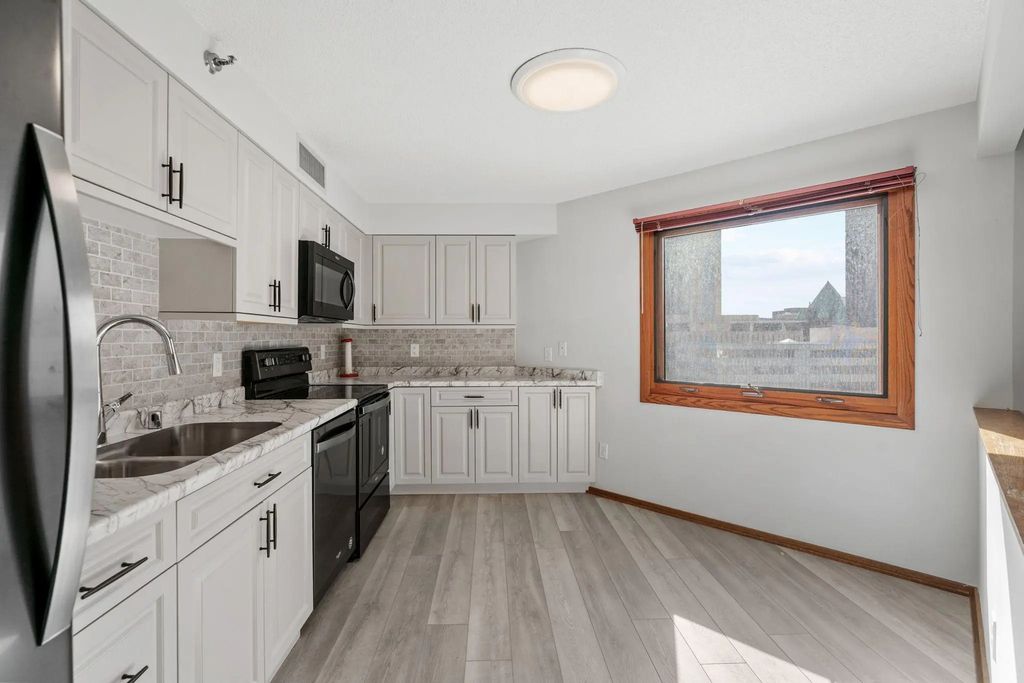 121 Washington Avenue S 702, Minneapolis