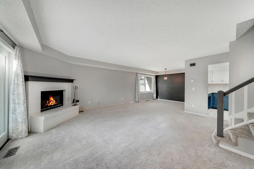 18657 Clear View Court, Minnetonka