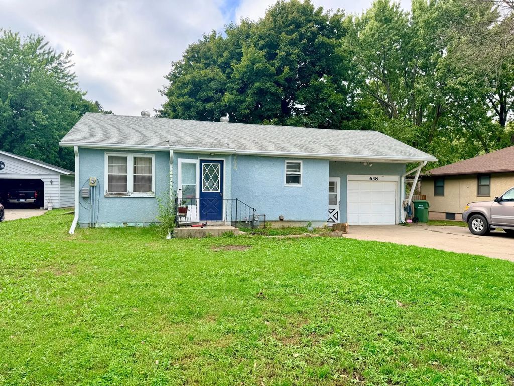 638 James Boulevard, Worthington