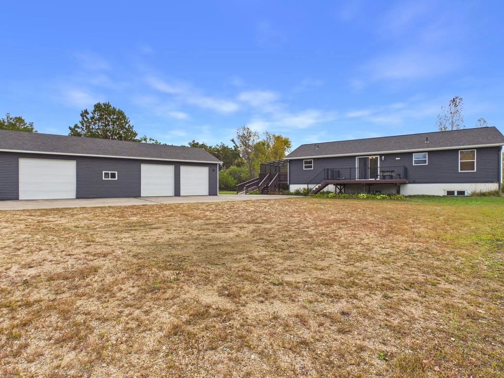 17771 160th Street, Glenwood