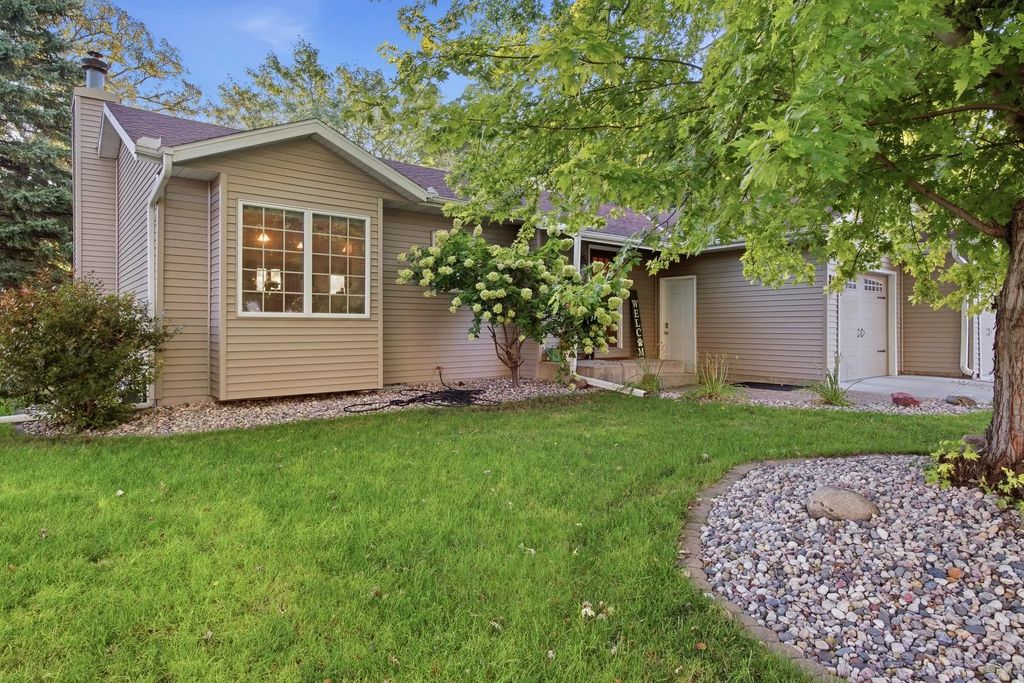 14 Renann Court, North Mankato
