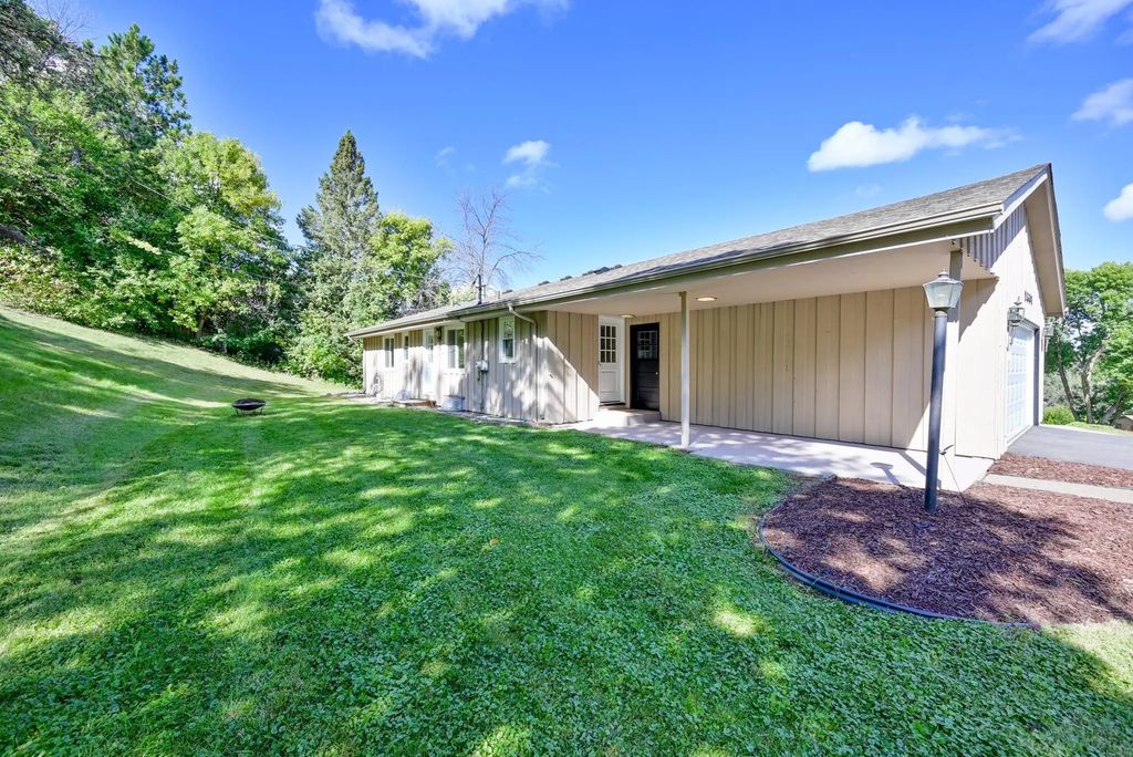 2601 Brookview Drive, Burnsville