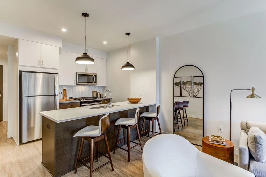 270 Hennepin Avenue 600, Minneapolis