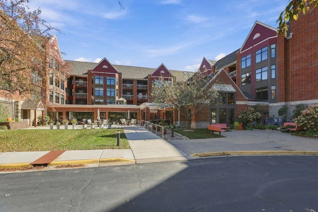 500 County Road B W 328, Roseville