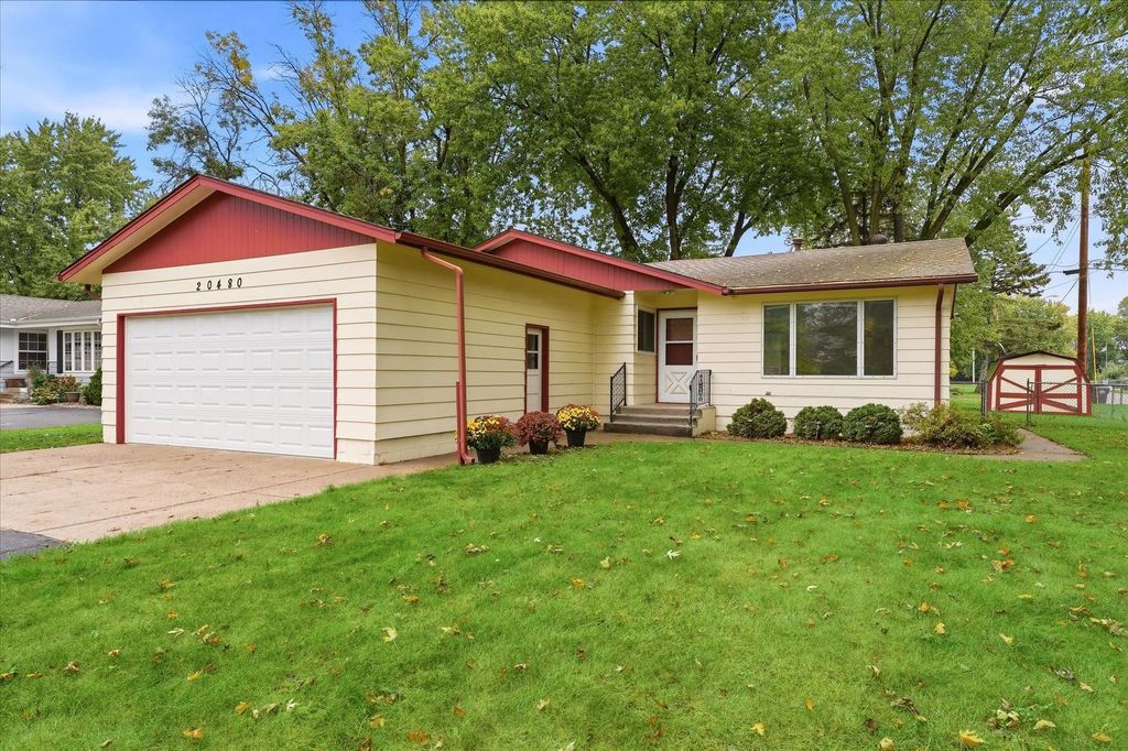 20480 Idalia Avenue, Lakeville