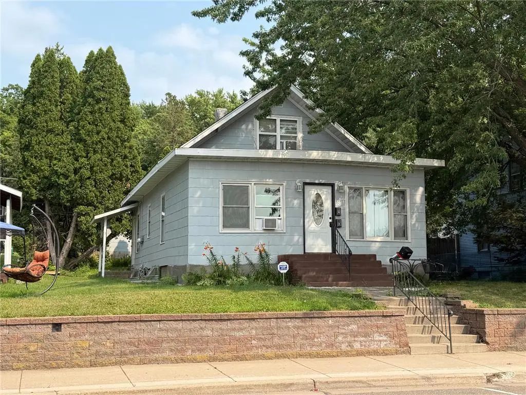 220 N Washington St, Saint Croix Falls