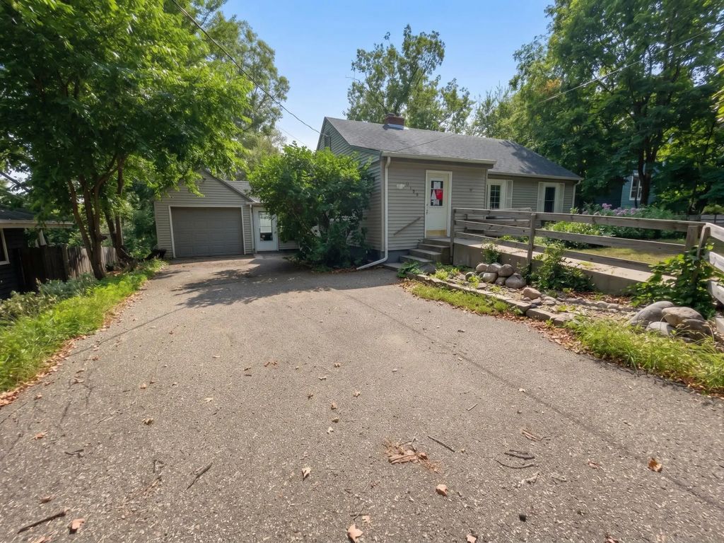 5749 Sunset Road, Mound