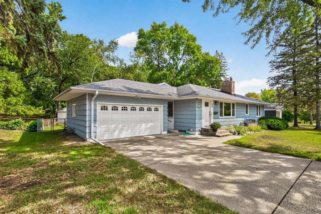 235 W Park Road, Hopkins