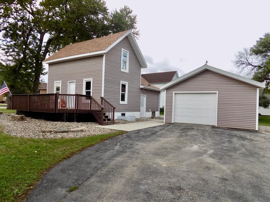 303 1st Avenue Se, Grand Meadow