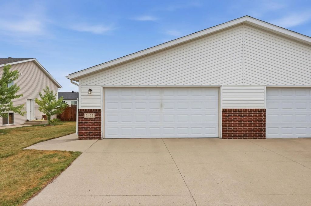 3424 16th Street S, Moorhead