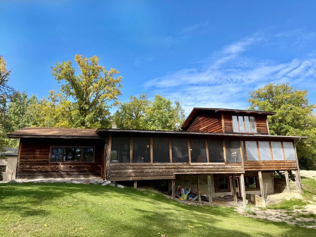 1398 County Road 6 Nw, Baudette