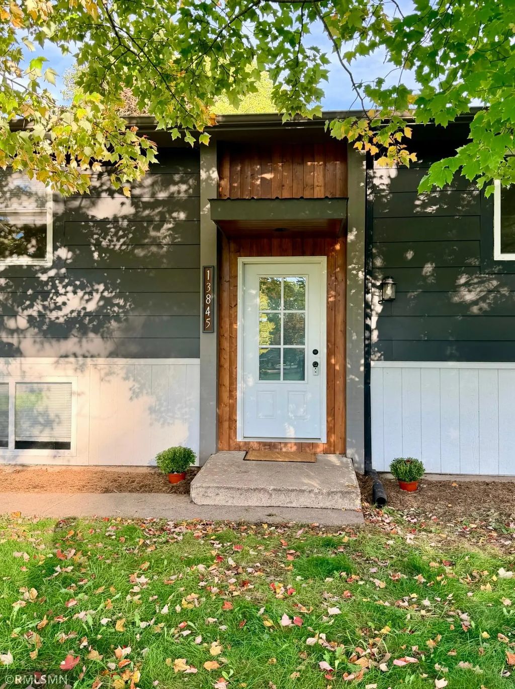 13845 Underclift Street Nw, Andover