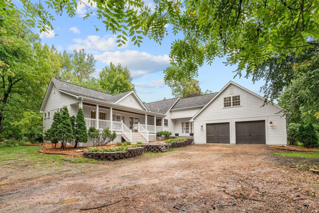 5735 Grant Lorenz Road, Shorewood