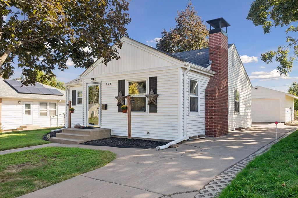 776 Parkview Avenue, Saint Paul