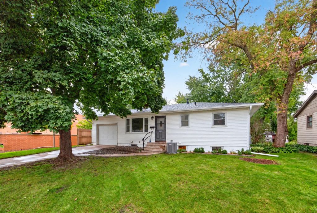1438 2nd Avenue Sw, Rochester