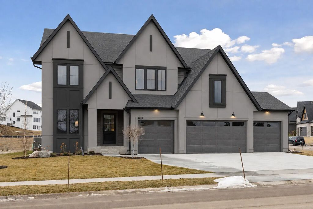 19705 63rd Place, Corcoran