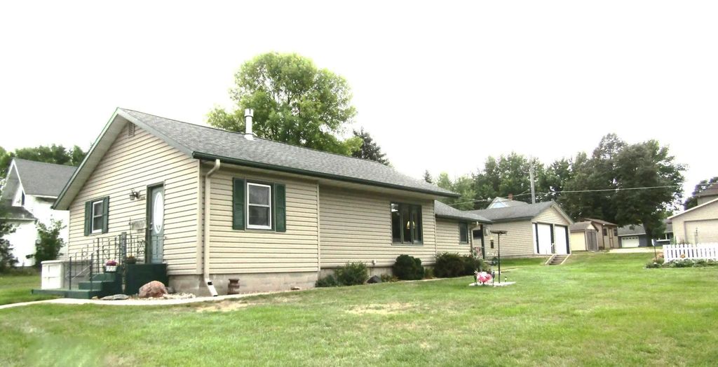 236 E Sorenson Avenue, Appleton
