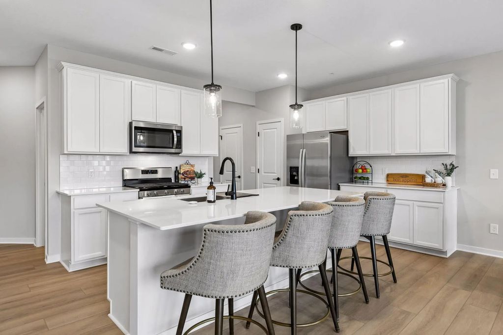 9516 4th Street N, Lake Elmo
