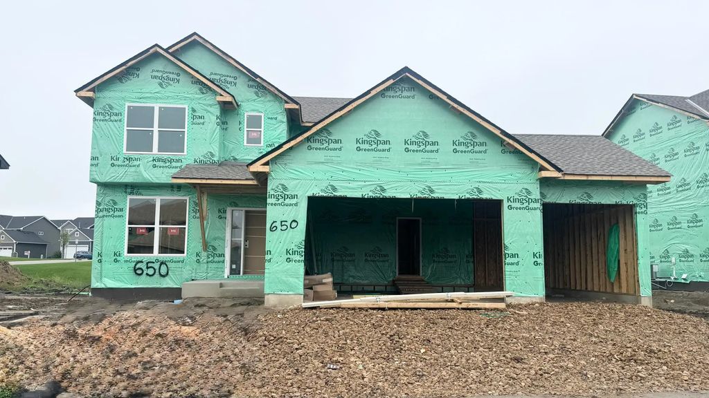 650 Sierra Parkway, Waconia