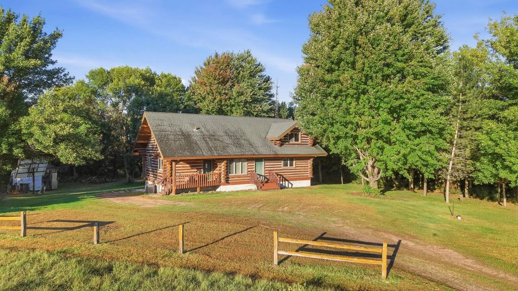 21307 County Road 10, Sleepy Eye
