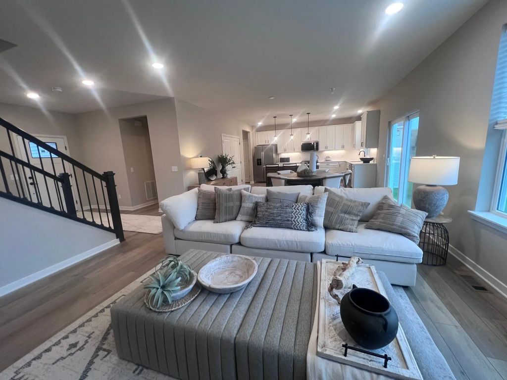 19578 105th Avenue, Corcoran