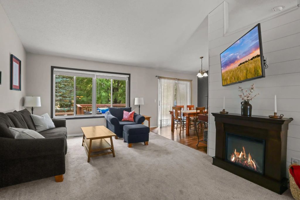 7600 Palomino Lane, Lino Lakes