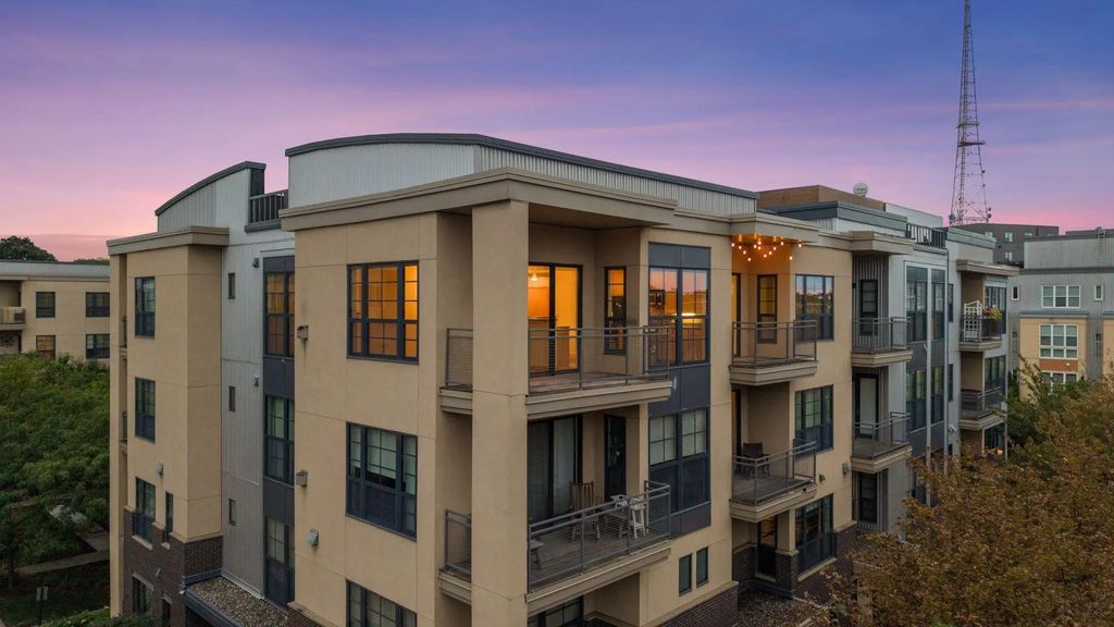 2566 Ellis Avenue 404, Saint Paul