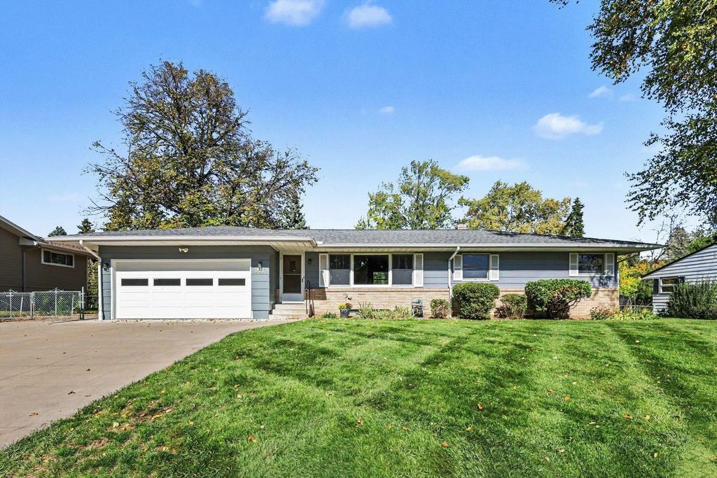 997 Arbogast Street, Shoreview