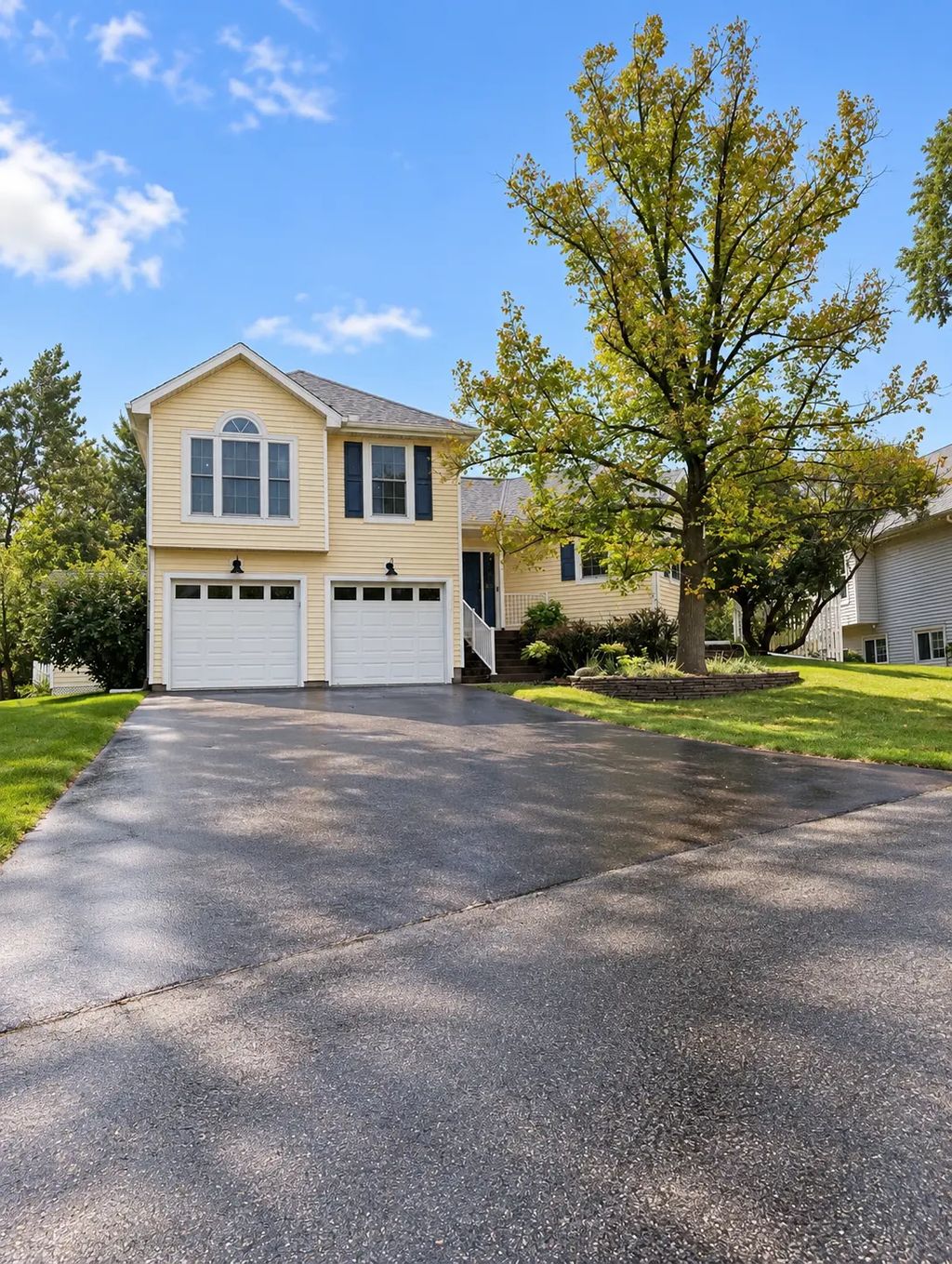 11239 49th Avenue N, Plymouth