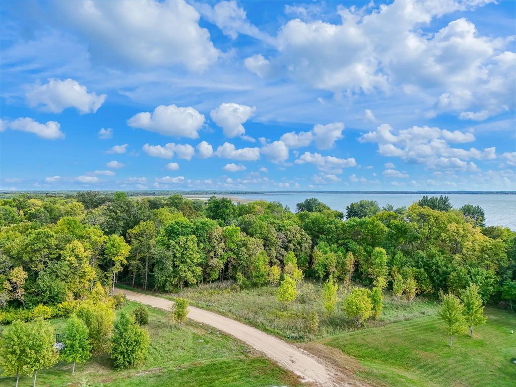 455xx Plentywood Rd, Perham