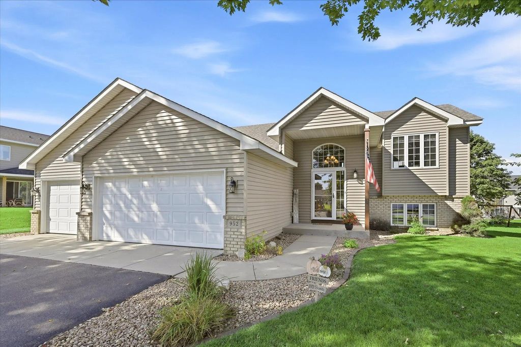 952 S Chestnut Street, Belle Plaine