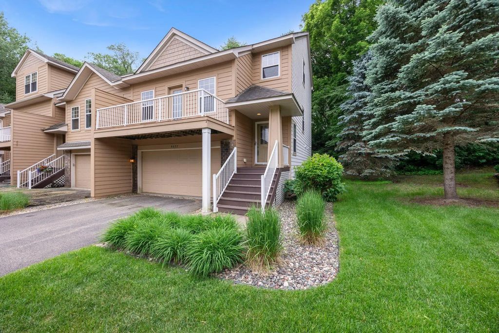 4022 Cedar Grove Lane, Eagan