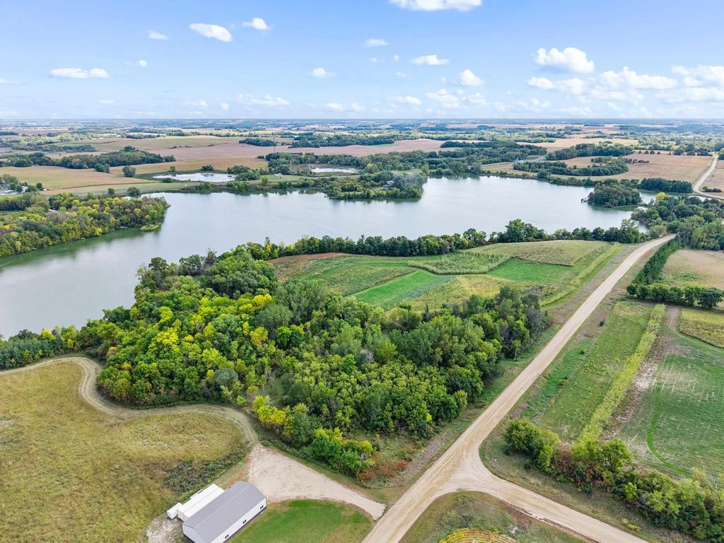 22660 713th Avenue, Dassel