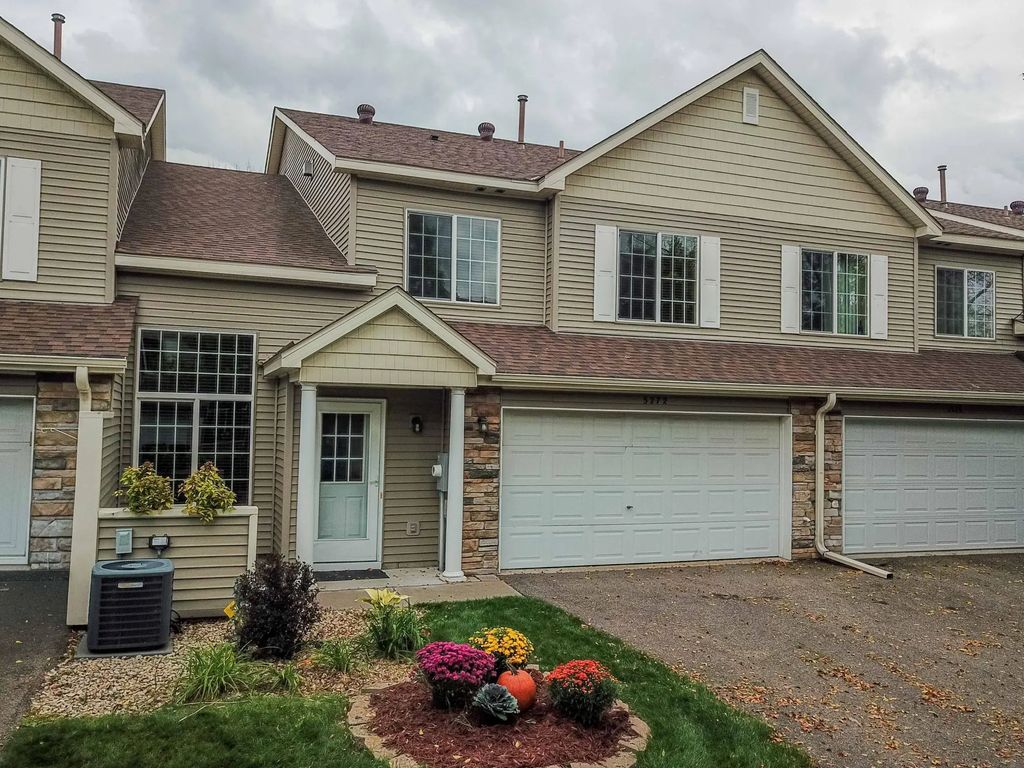 5272 N 207th Street N, Forest Lake