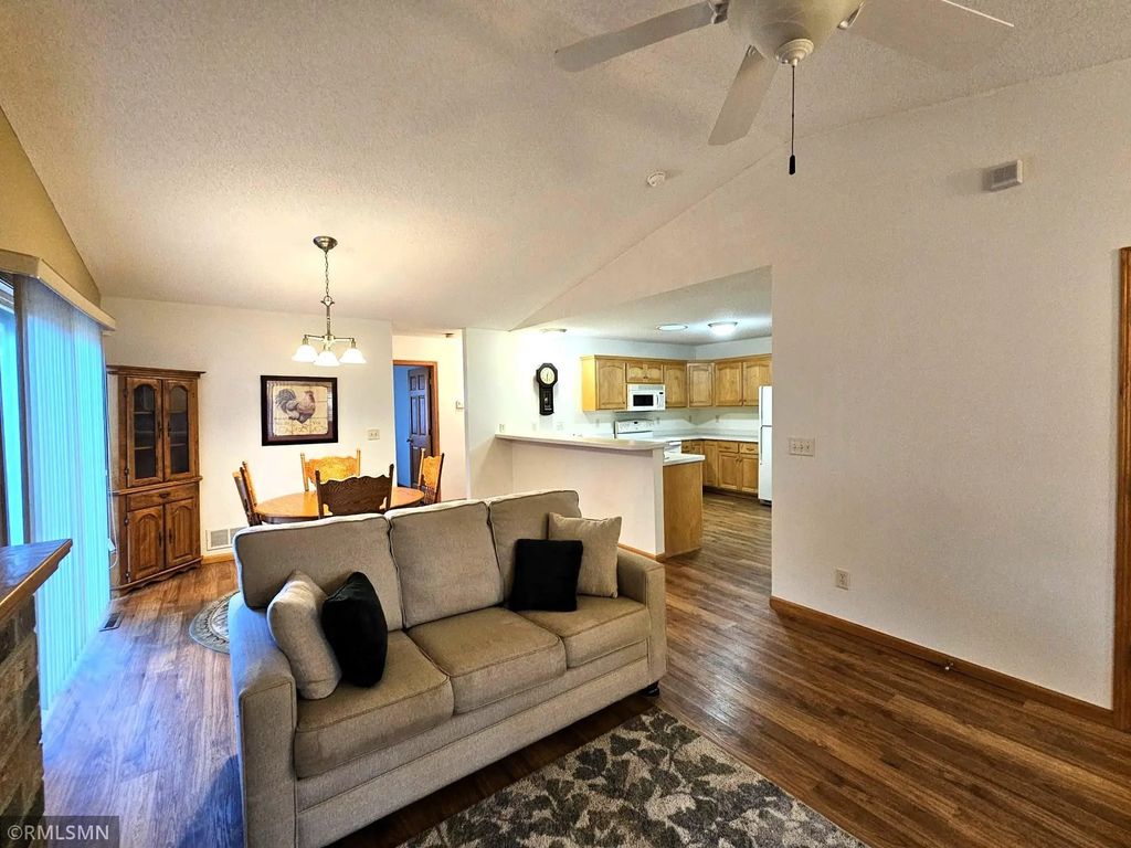 110 5th Street Se, Pine City
