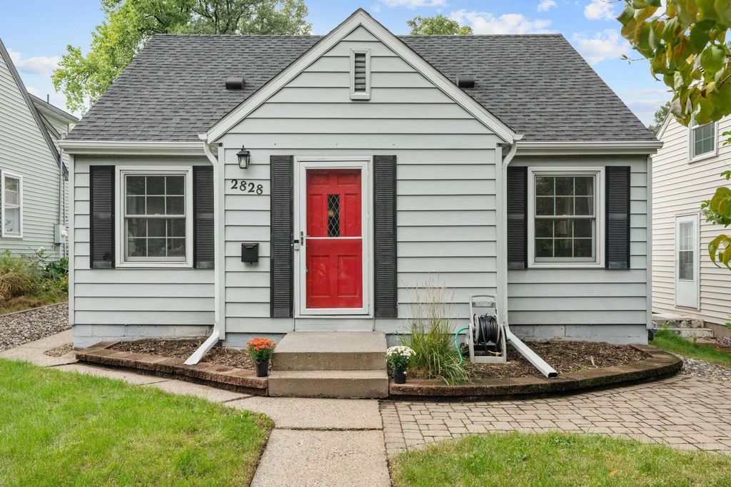 2828 Alabama Avenue S, Saint Louis Park