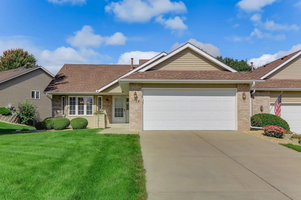1724 Carleton Drive, Hastings