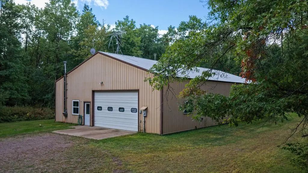 W3245 County Highway E, Springbrook
