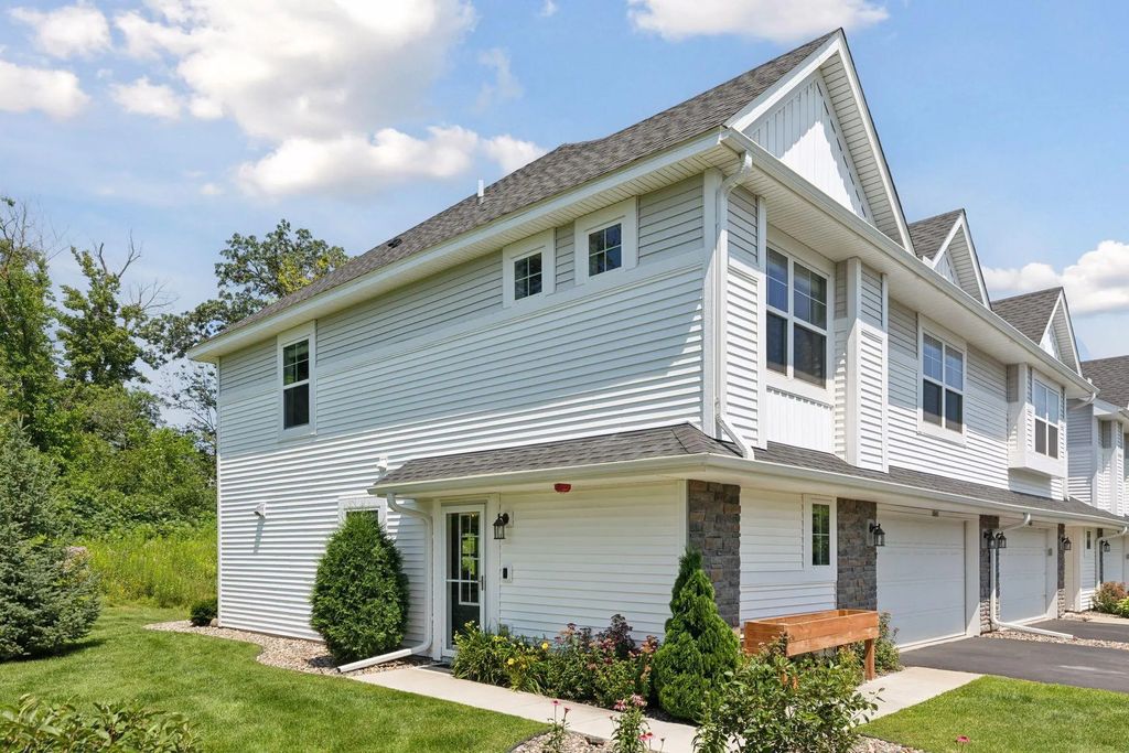 5840 Moonlight Way Ne, Prior Lake