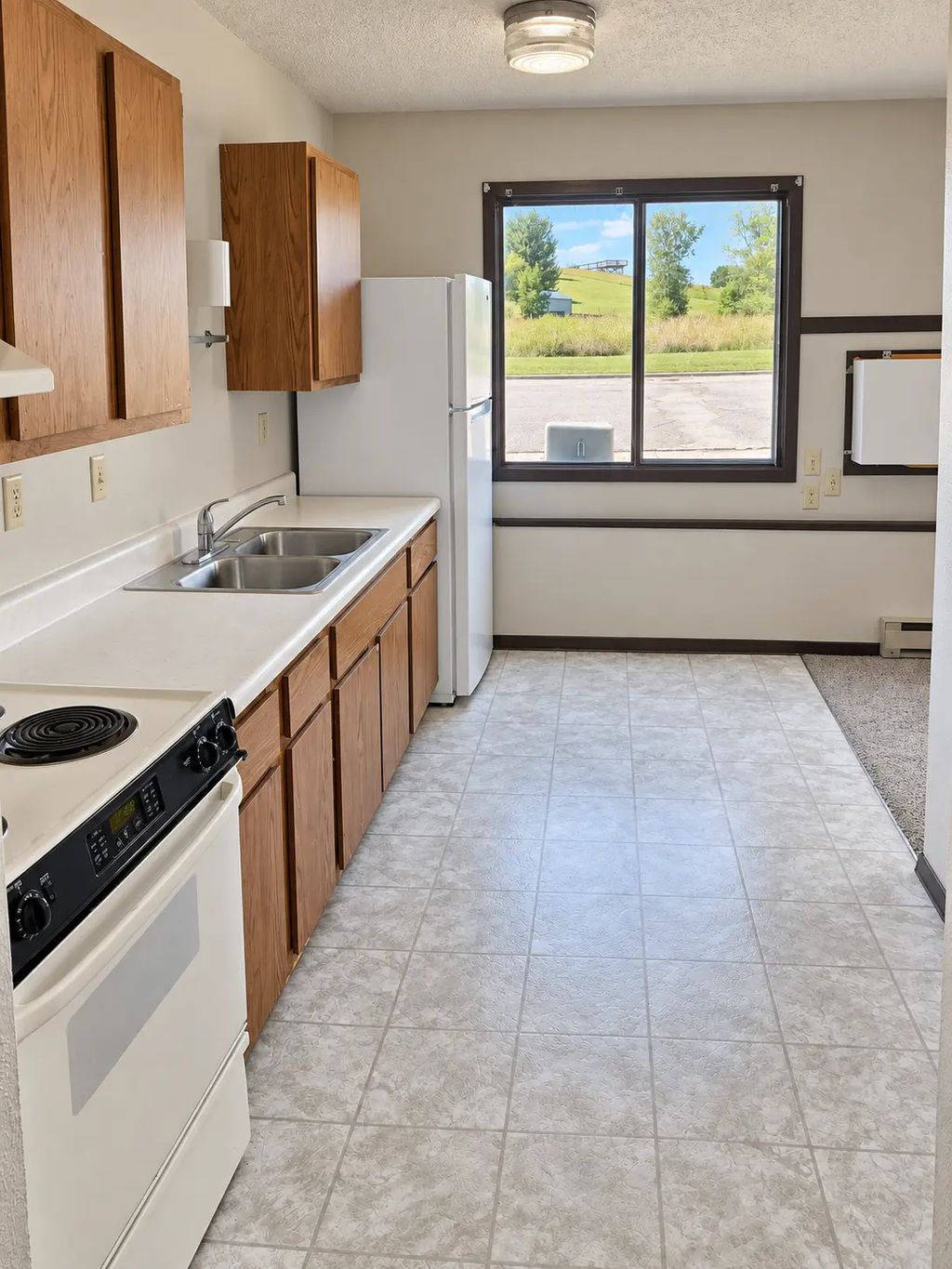 700 3rd Street #4, Barrett